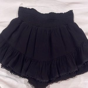 Black skort